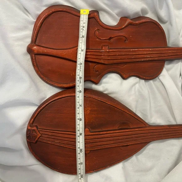 Vintage Violin Mandolin Wall Decor Brown Finish Mid Century Royal Cast Aluminum - Picture 9 of 9